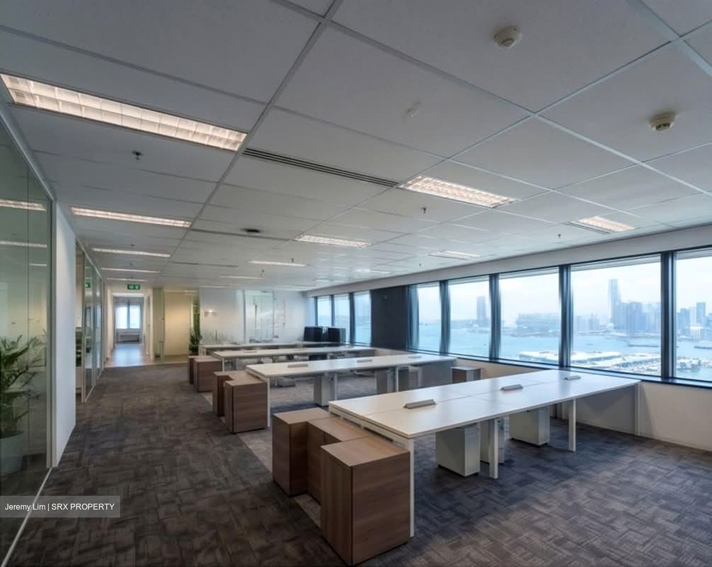Oue Downtown (D1), Office #552727361